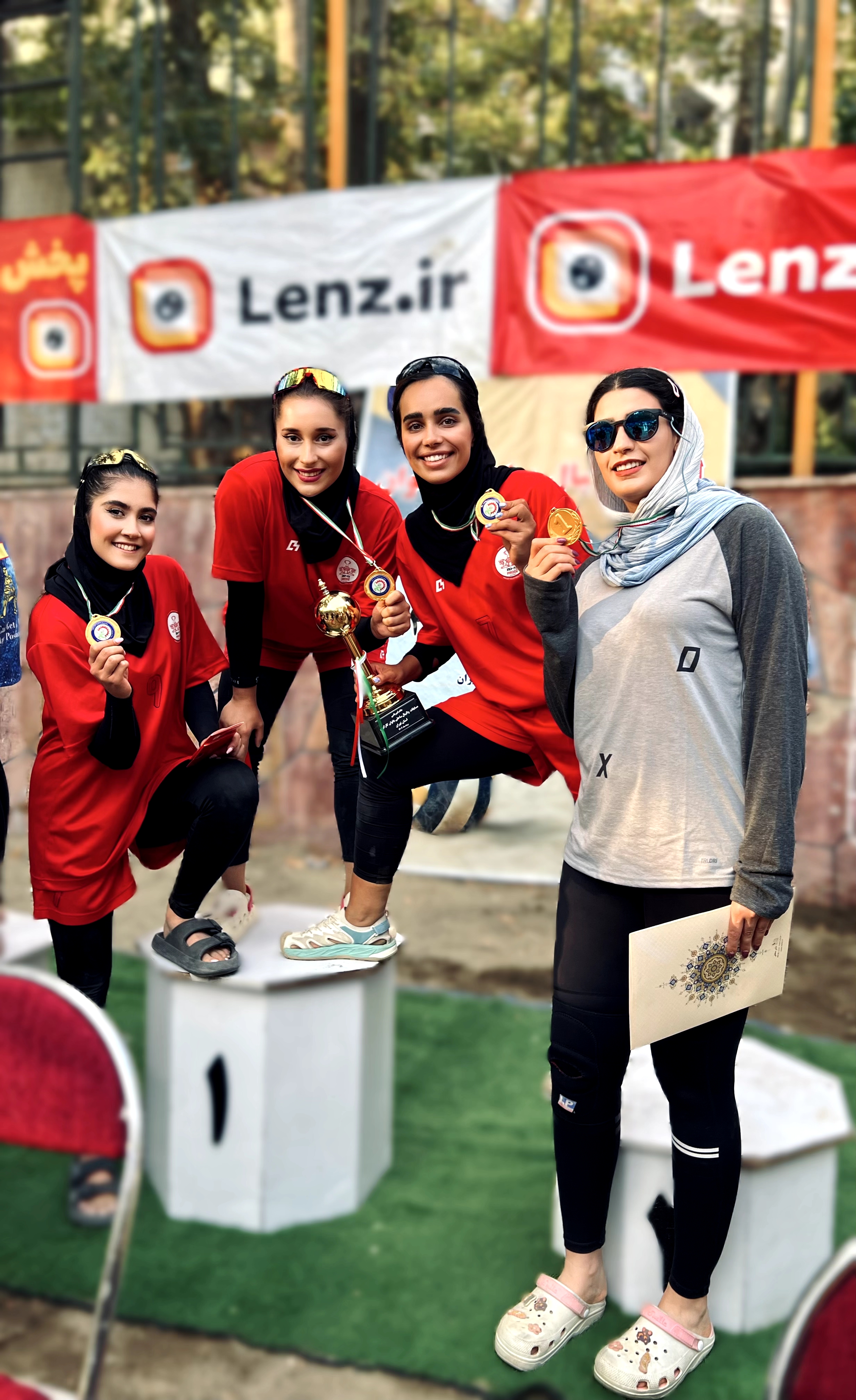 والیبال پیروز باشگاه پیروز باشگاه ورزشی پیروز باشگاه فرهنگی ورزشی پیروز آموزش والیبال والیبال بانوان والیبال آقایان